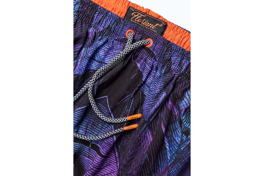 Shorts Regular Estampada Folhagem Roxo Floriant