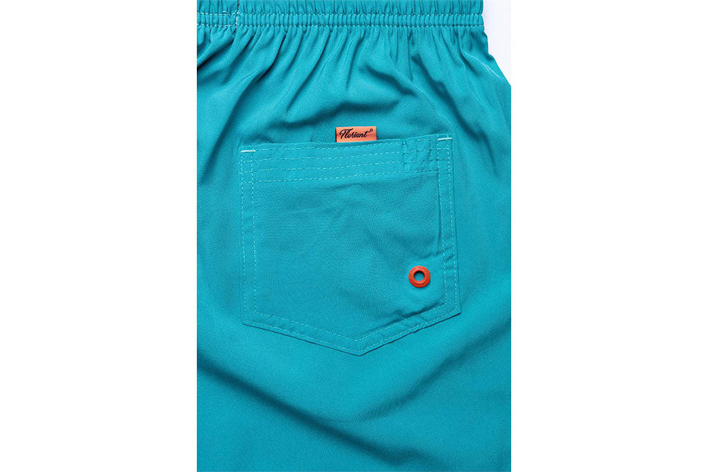 Shorts Regular Liso Verde Pacific Floriant